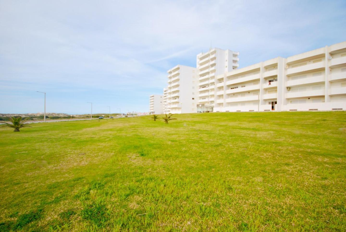 Apartamento Luciana - Beachside, Balcony, Sunset View Ferrel  Buitenkant foto